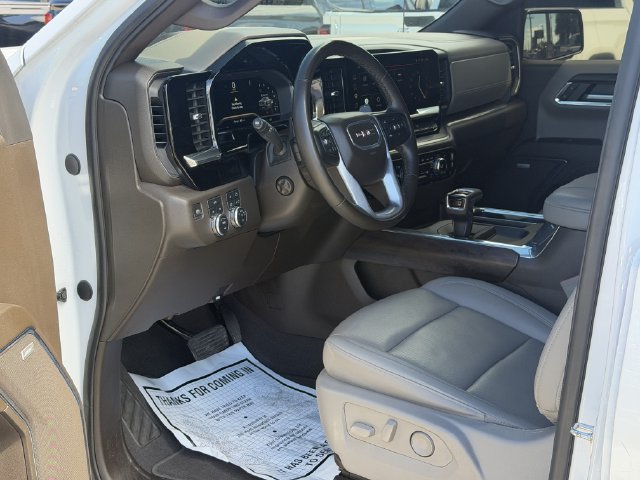 Used 2024 GMC Sierra 1500 SLT w/ SLT Premium Plus Package AWD/4WD image 13