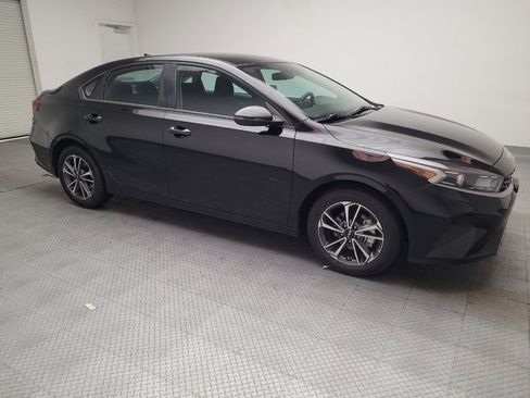 Used 2024 Kia Forte LXS w/ LXS Technology Package image 11