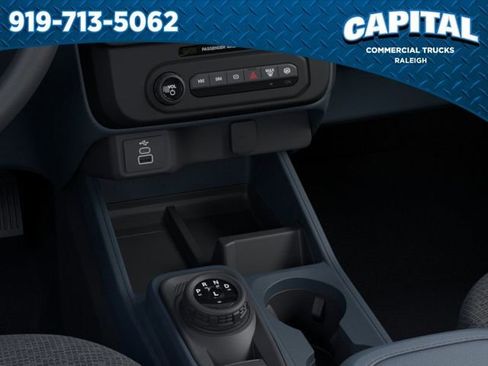New 2025 Ford Maverick XL w/ Equipment Group 102A AWD/4WD image 16