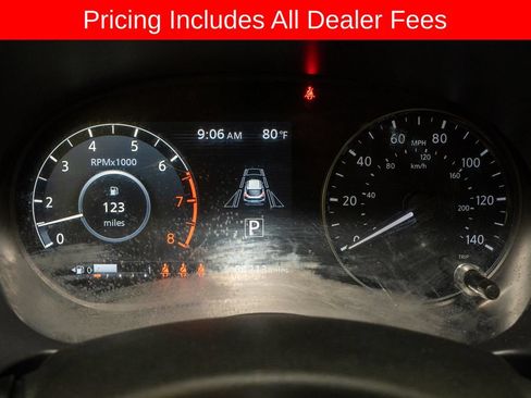 Used 2021 Nissan Kicks SV FWD image 16