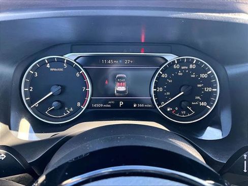 Certified 2023 Nissan Rogue SV image 24