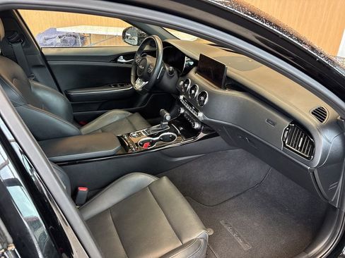 Certified 2023 Kia Stinger GT-Line image 24