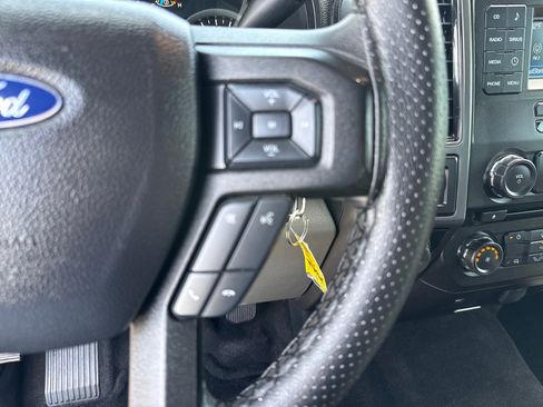 Used 2017 Ford F150 XLT w/ Heavy-Duty Payload Package AWD/4WD image 22