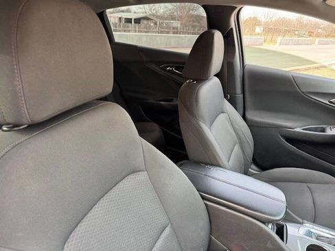Used 2016 Chevrolet Malibu LT image 26