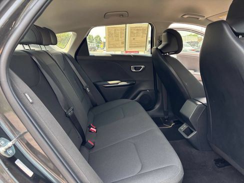 Used 2026 Kia K4 FWD image 25