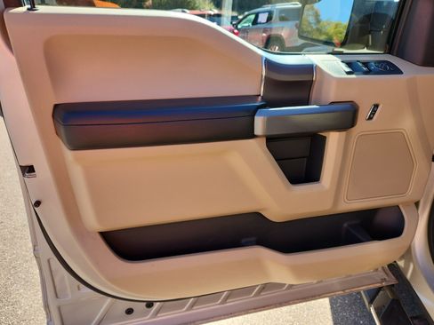 Used 2018 Ford F150 XLT w/ Equipment Group 302A Luxury image 20