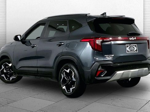 Used 2025 Kia Seltos S image 11