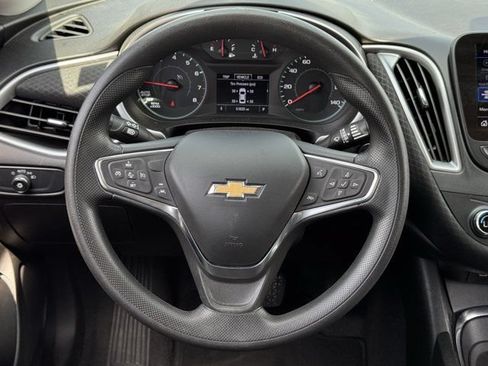 Used 2024 Chevrolet Malibu LT FWD image 12