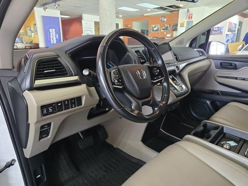 Used 2018 Honda Odyssey EX-L image 8