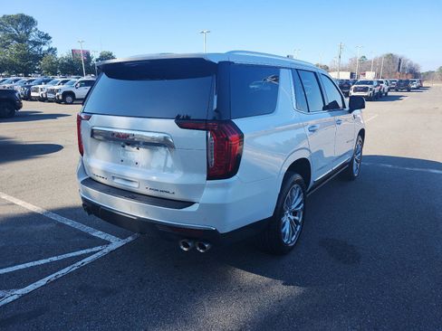 Certified 2022 GMC Yukon Denali image 6