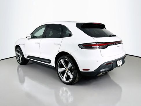 Certified 2023 Porsche Macan AWD/4WD image 3