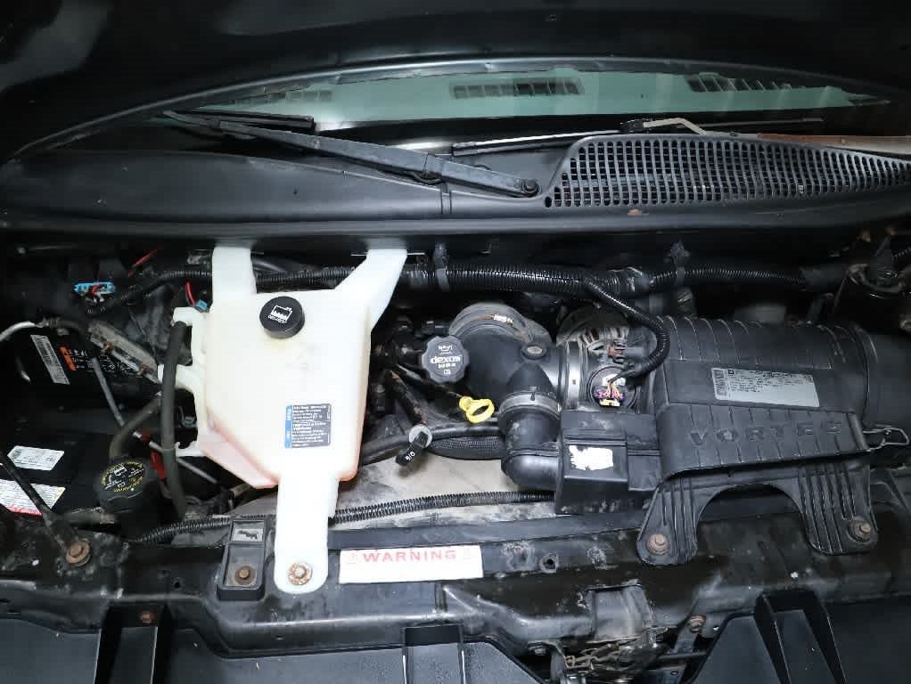 Used 2014 Chevrolet Express 2500 RWD image 36