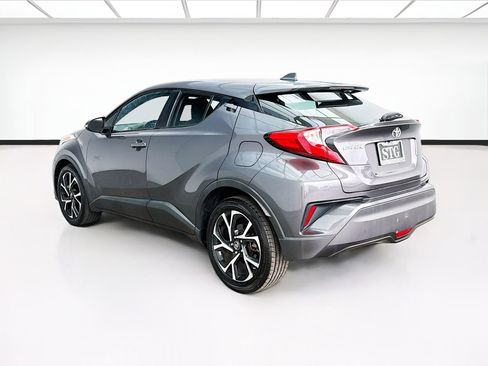 Used 2018 Toyota C-HR XLE FWD image 6