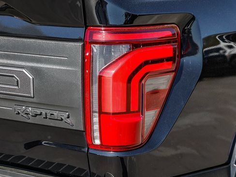 Used 2025 Ford F150 Raptor AWD/4WD image 9