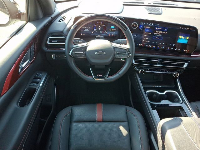 Used 2024 Chevrolet Traverse RS FWD image 11