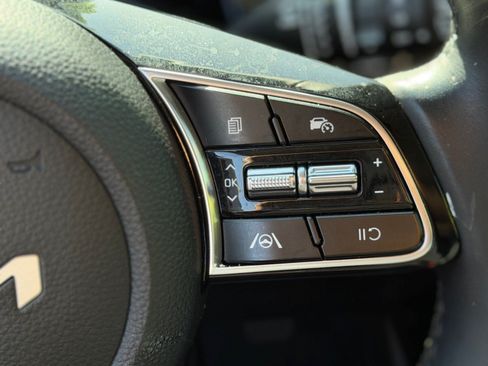 Certified 2024 Kia Seltos S FWD image 28