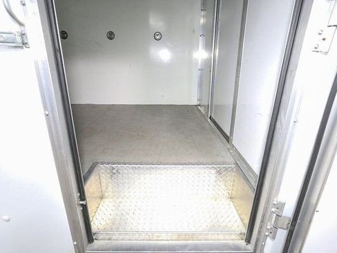 Used 2023 Ford Transit 350 DRW image 17