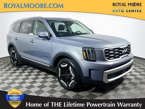 Used 2025 Kia Telluride S AWD/4WD image 1
