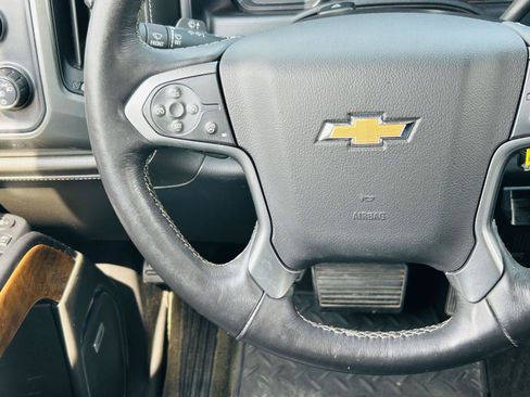 Used 2018 Chevrolet Silverado 1500 LTZ w/ Sport Package AWD/4WD image 15