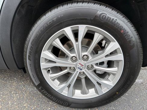 Used 2023 Buick Envision Preferred AWD/4WD image 31