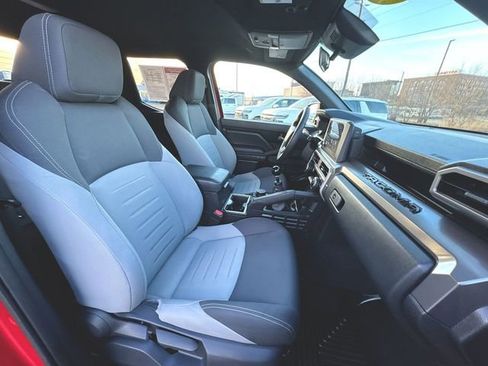 Used 2025 Toyota Tacoma TRD Off-Road image 26