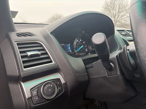 Used 2016 Ford Explorer XLT w/ Equipment Group 201A image 19