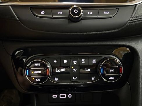 Used 2021 Buick Encore GX Select w/ Experience Buick Package FWD image 56