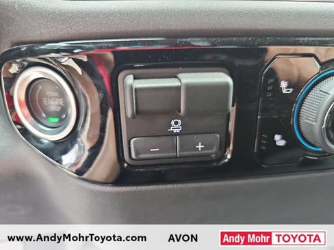 Used 2025 Chevrolet Silverado 1500 LT RWD image 26