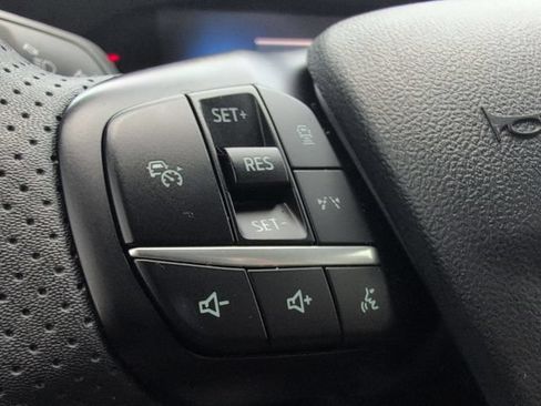 Used 2023 Ford Escape ST-Line w/ Tech Pack #1 FWD image 21