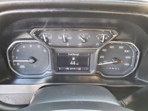 Used 2021 GMC Sierra 1500 AT4 w/ Off-Road Performance Package image 10