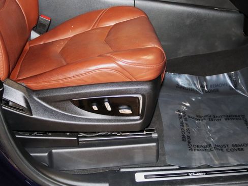 Used 2020 Cadillac Escalade Luxury image 61