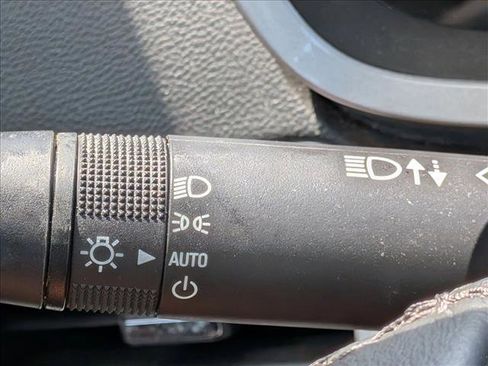Used 2016 Chevrolet Equinox LT FWD image 17