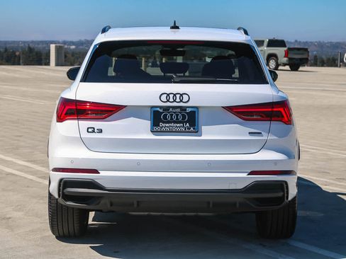 New 2025 Audi Q3 2.0T Premium image 8