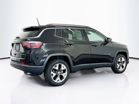 Used 2018 Jeep Compass Limited AWD/4WD image 9