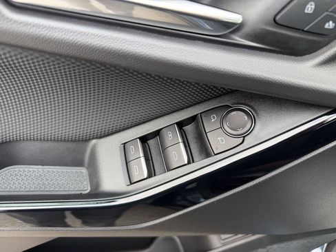 Used 2025 Chevrolet Equinox RS w/ Safety and Technology Package image 12