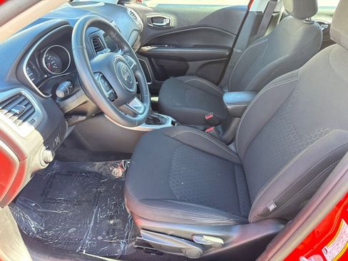 Used 2020 Jeep Compass Sport AWD/4WD image 27