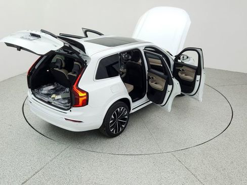 New 2026 Volvo XC90 T8 Plus image 19