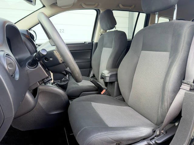 Used 2013 Jeep Compass Sport AWD/4WD image 10