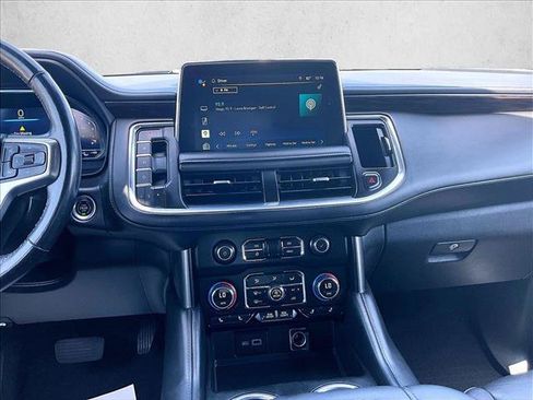 Used 2022 Chevrolet Suburban LT w/ LT Signature Package RWD image 8