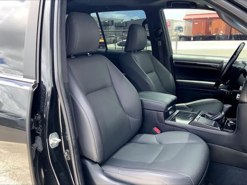 Used 2022 Lexus GX 460 Premium AWD/4WD image 13