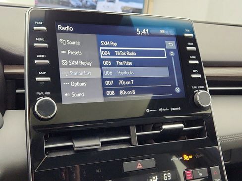 Certified 2019 Toyota Avalon XLE image 14