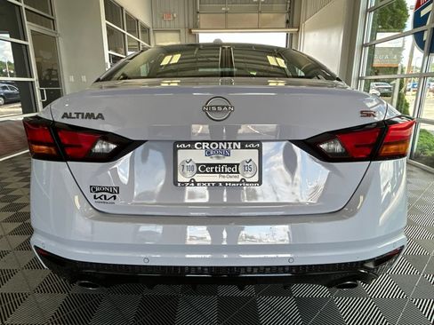 Used 2024 Nissan Altima 2.5 SR FWD image 5