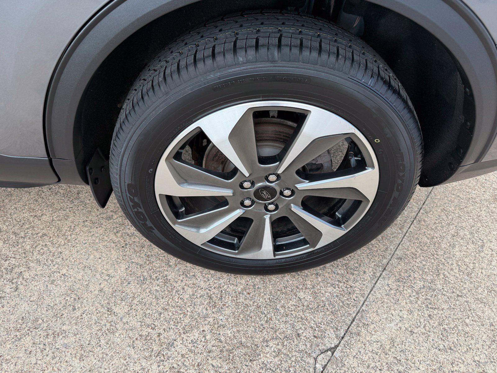 Certified 2024 Ford Escape Platinum AWD/4WD image 9