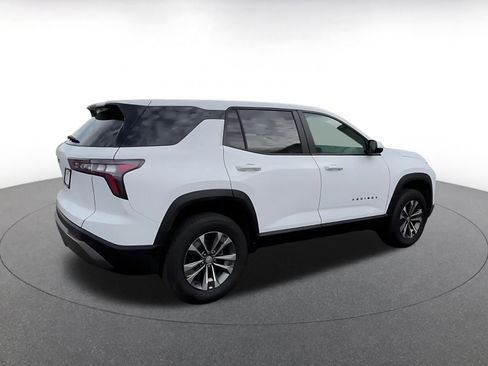 Used 2025 Chevrolet Equinox LT FWD image 14