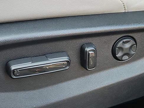 Certified 2022 Honda CR-V Touring image 27