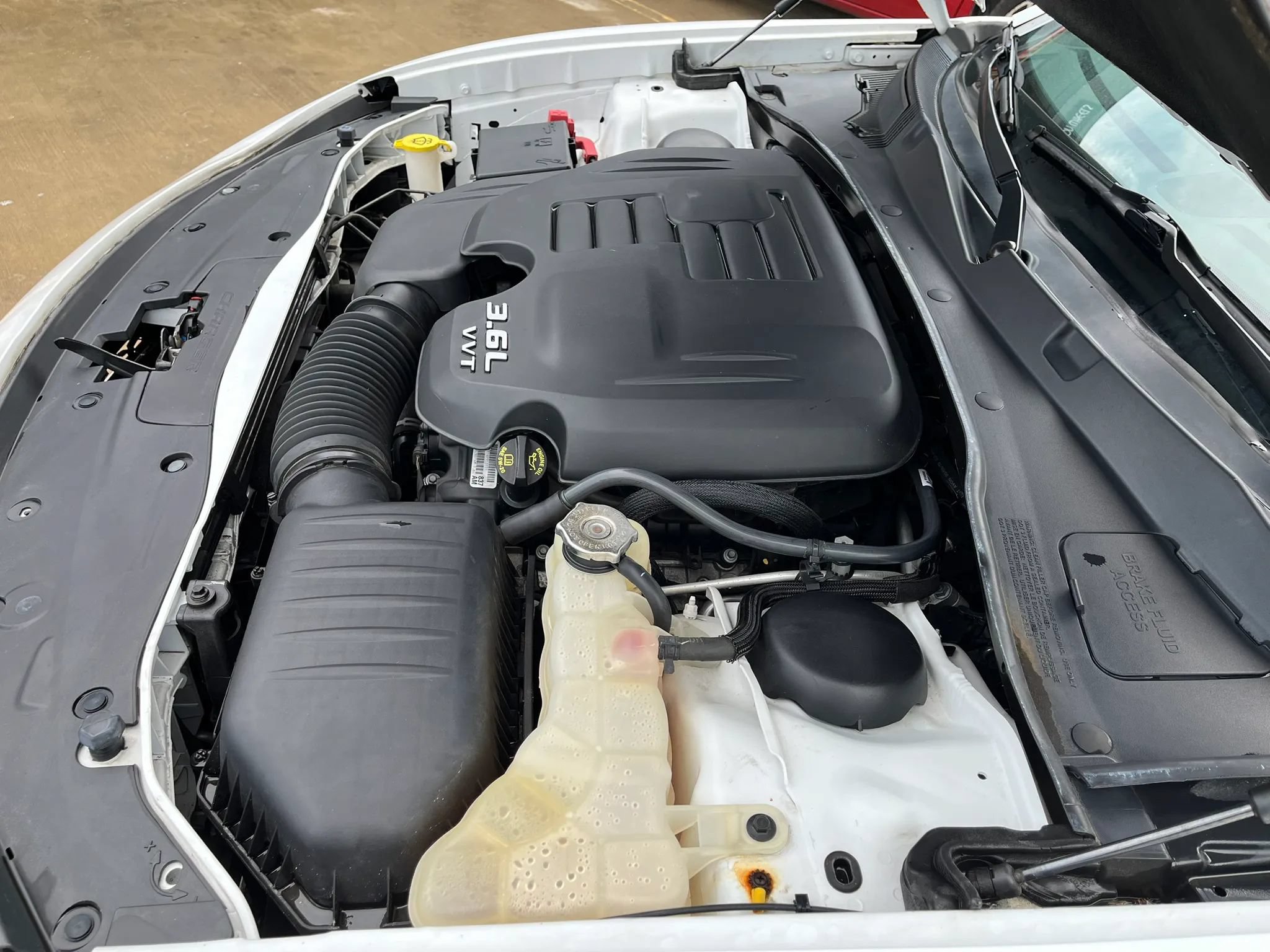 Used 2019 Dodge Charger SXT RWD image 19