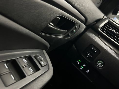 Used 2025 Honda Passport EX-L image 25
