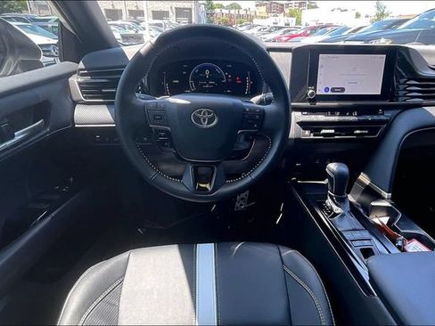 Used 2026 Toyota Camry SE FWD image 4
