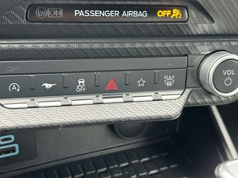 Used 2024 Ford Mustang Premium image 31