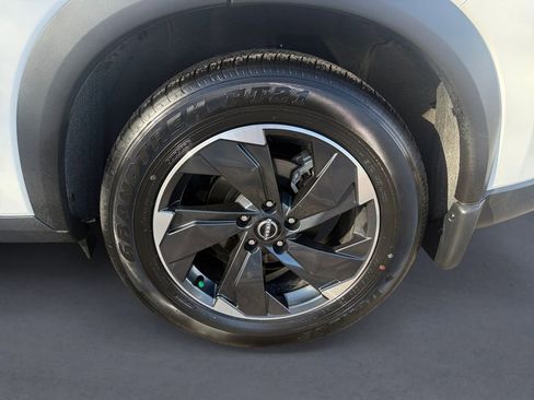 Certified 2024 Nissan Rogue SV w/ SV Premium Package image 14